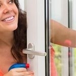 Глицерин и не только: домашние средства для мытья окон, чтобы они блестели