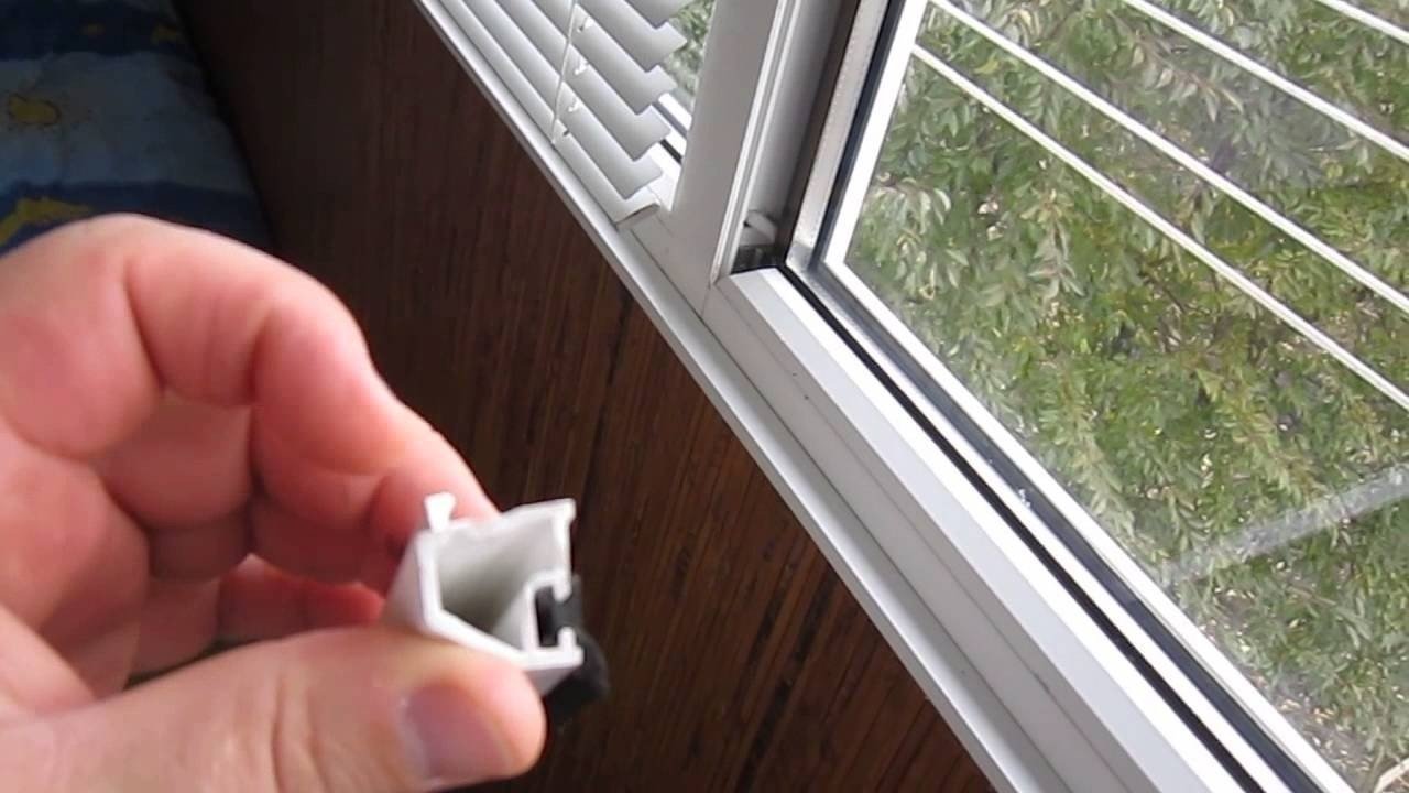 Резинка уплотнитель на пластиковые окна вокруг стекла