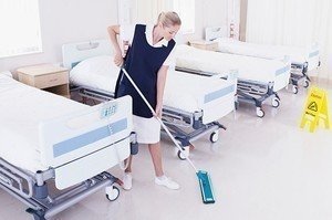 Влажная уборка в больнице