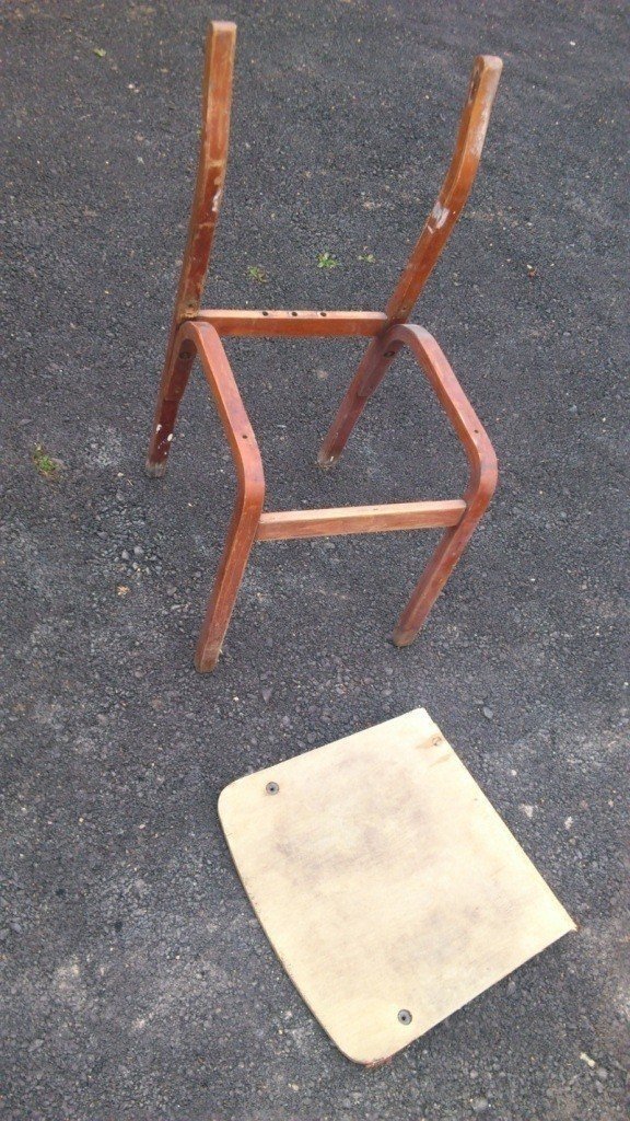 Реставрация старых стульев со спинкой