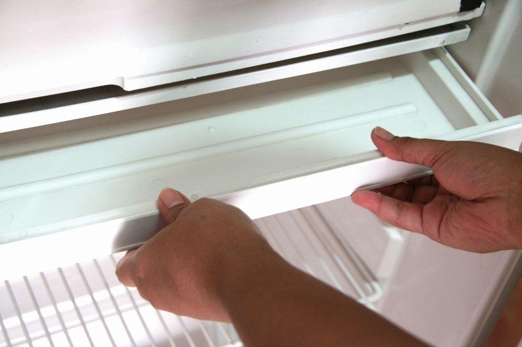 Капельная система разморозки холодильной камеры