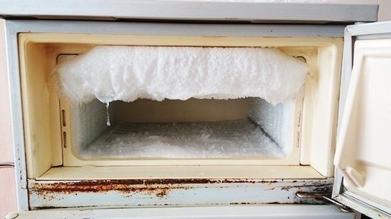 Холодильник полаир двухдверный намерзает лед