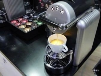 Кофемашина nespresso professional zenius