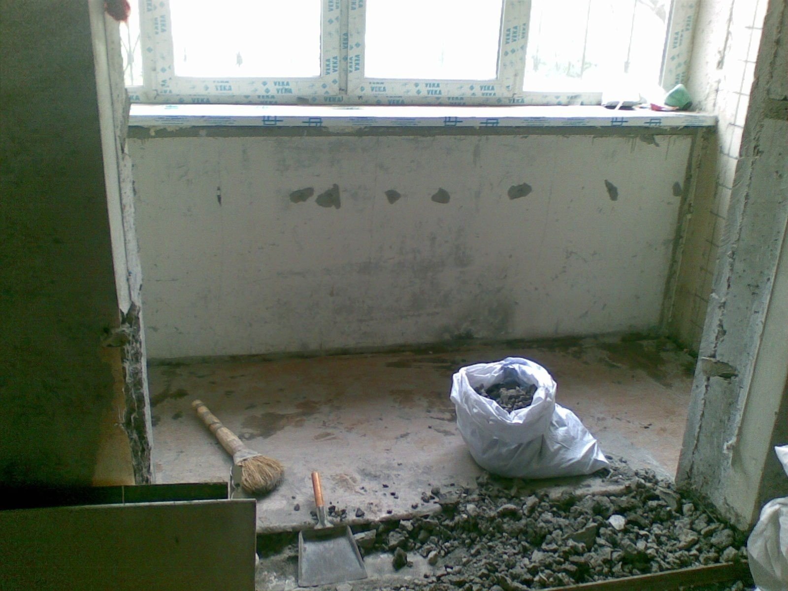 Демонтаж балконного блока в панельном доме