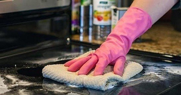 Уборка в перчатках