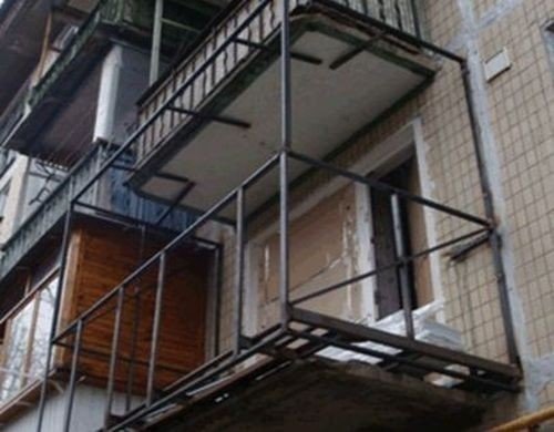 Металлический каркас балкона для остекления