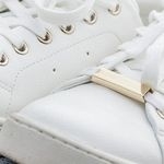 Как ухаживать за белой обувью