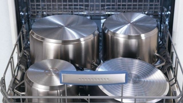Как выбрать встроенную посудомоечную машину