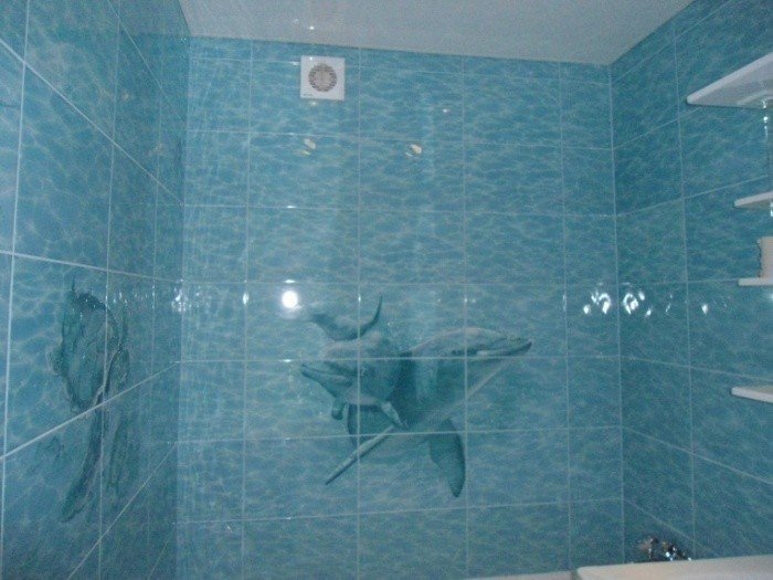 Пластик для ванной под плитку с дельфинами