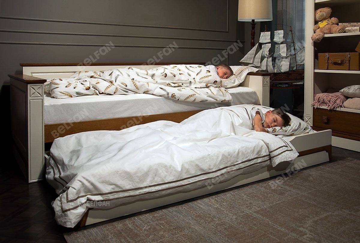 Кровать с ортопедическим матрасом