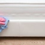 Как почистить матрас в домашних условиях от грязи и запаха