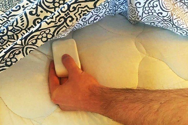 Что будет если положить мыло под подушку