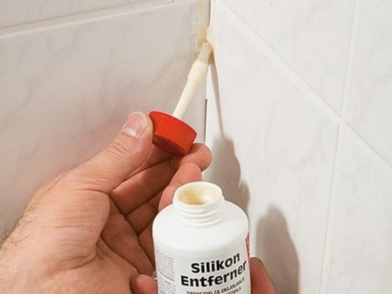 Полиуретановый герметик для заделки швов в ванной