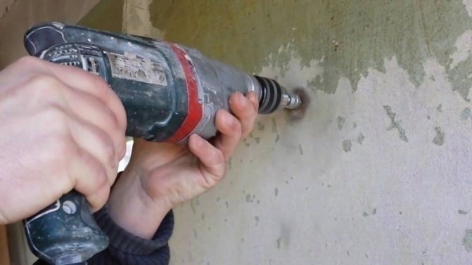 Насадка на перфоратор для снятия краски со стен